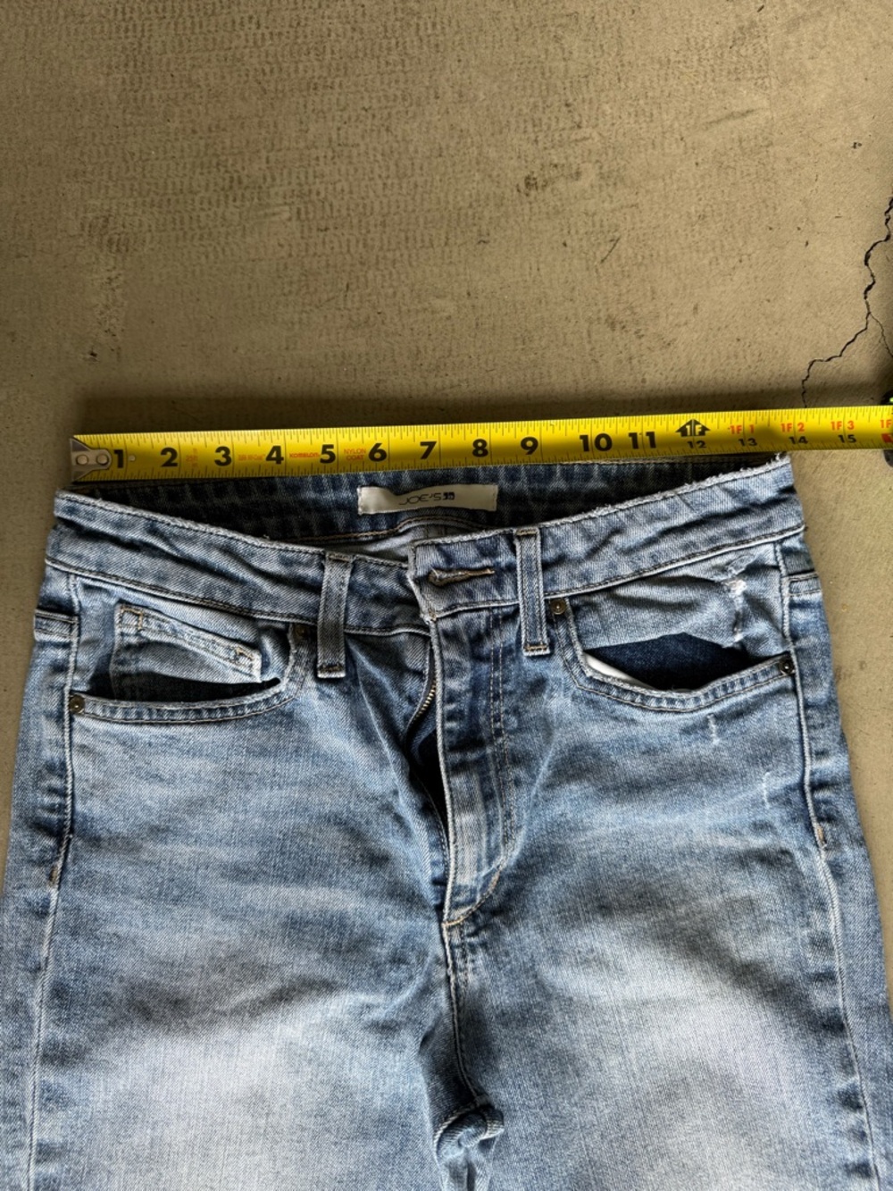 Joe’s Jeans / Mid Rise Straight Raw Hem / Light Wash - Picture 5 of 8